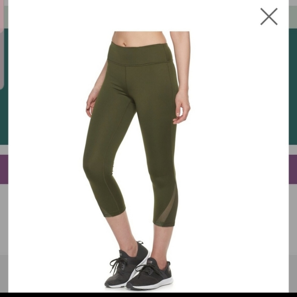 Tek Gear Rich Olive Capris size Large